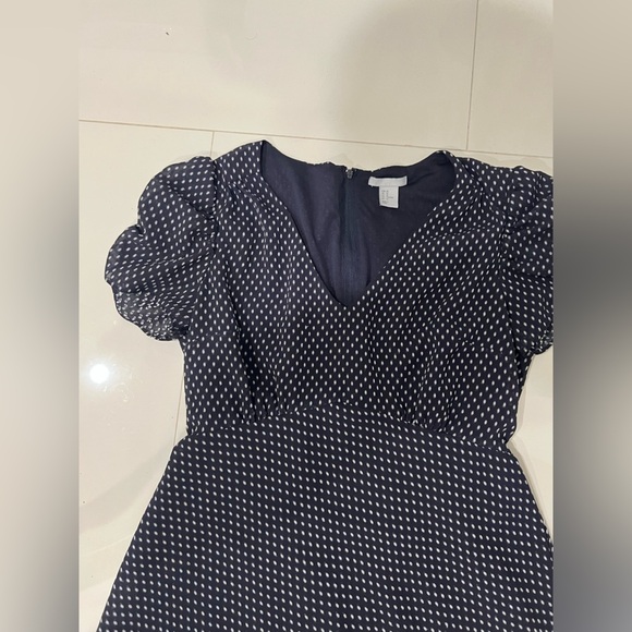 SOLD ‼️🚨Blue V-Neck Puff Sleeve Mini Dress - Picture 5 of 10